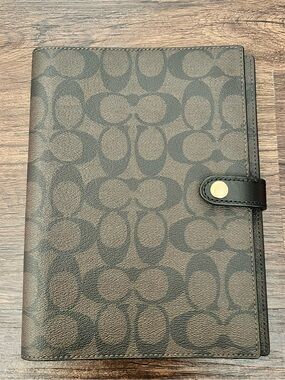 Coach Brown/Black Signature Canvas Snap Notebook Cover